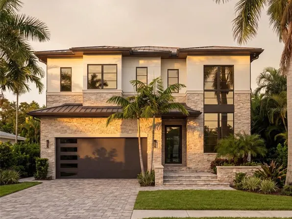 2201 N Glenwood Dr, Tampa, FL 33602