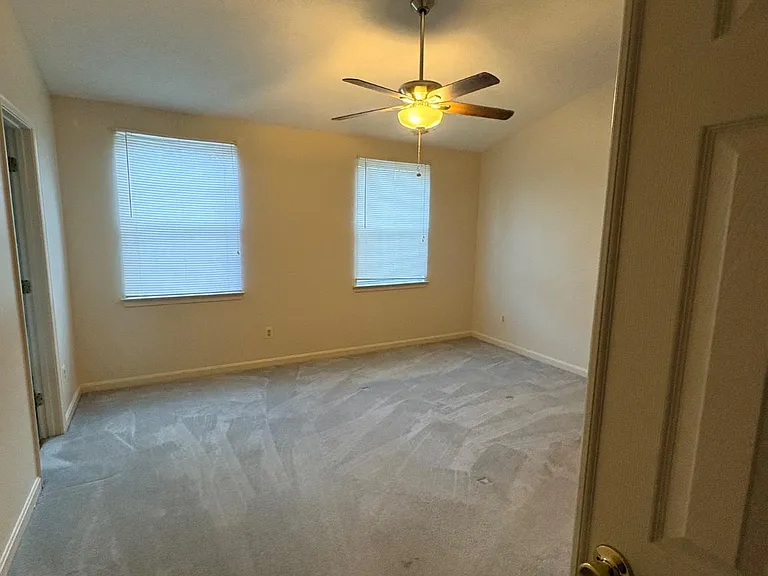 1412 Banavie Ter E — Photo 14