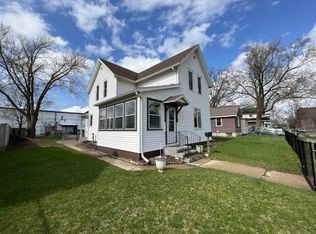 117 E Burns St, Portage, WI 53901