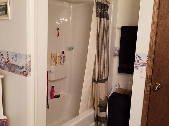 4th image of 4034 N Saint Martins Point