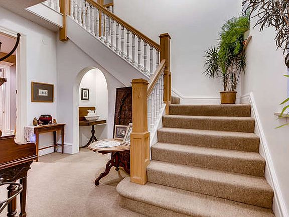 2nd image of 1407 N Humboldt St APT 2