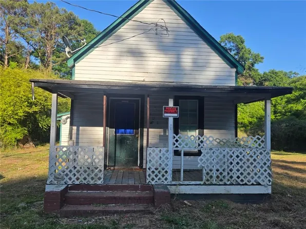 101 Smith Rd, Newnan, GA 30263