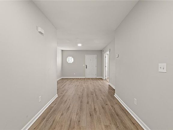 5th image of 1050 Wheel House Ln