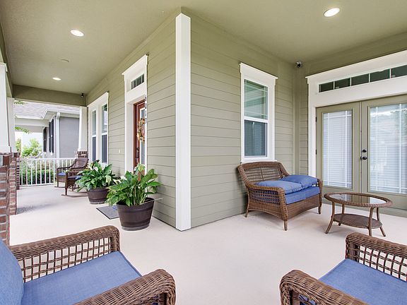 Full Front Porch 