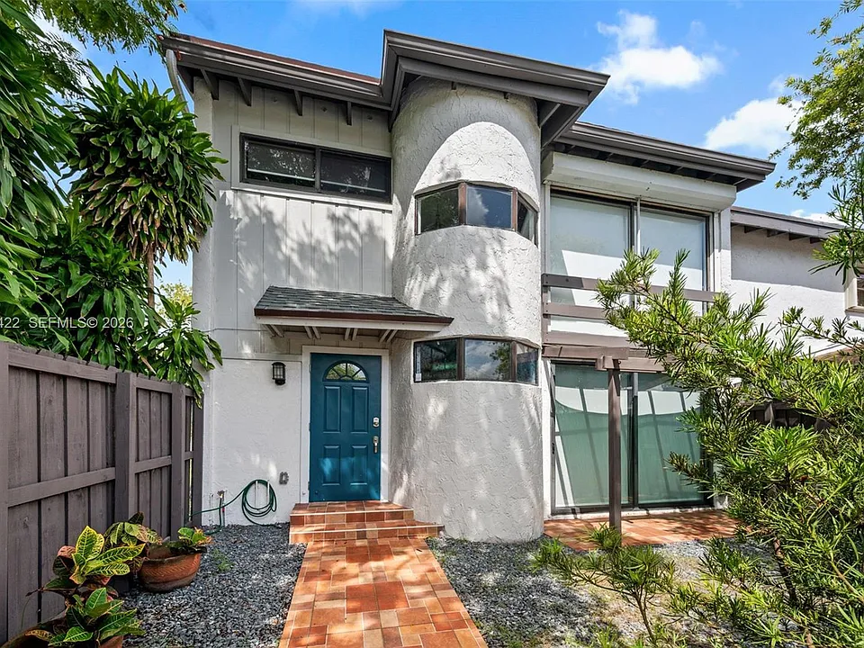 7140 SW 111th Ct #-