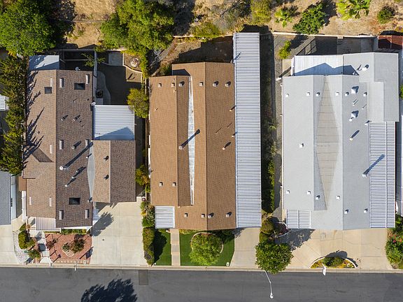 3rd image of 38118 Calle Quedo