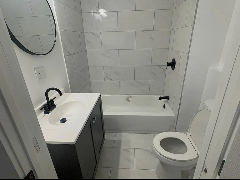 4112 Park Ave — Photo 4