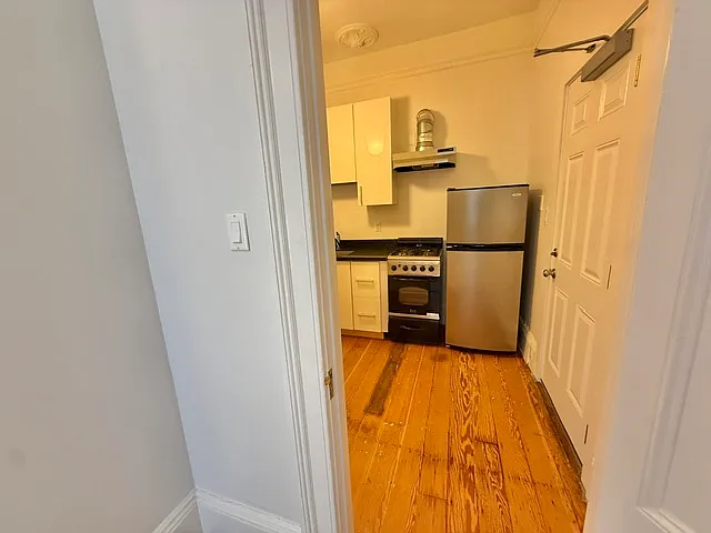 2906 Folsom St #2 — Photo 9
