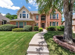 8621 Kensington Ln, North Richland Hills, TX 76182