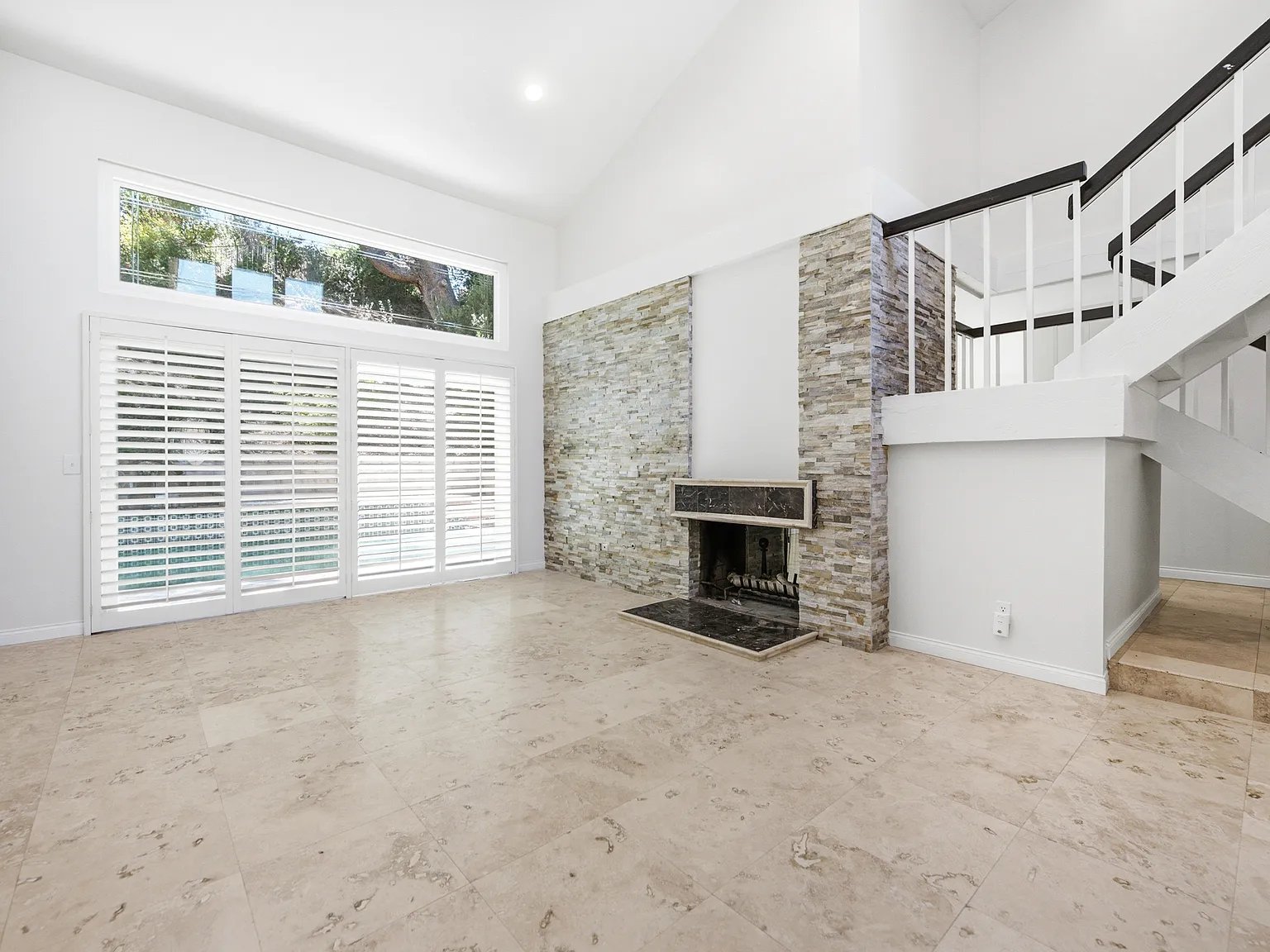 5 bed, 3.5 bath, 3128 sqft, $6,250 — Photo 4