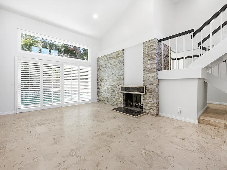 681 Triunfo Canyon Rd — Photo 4