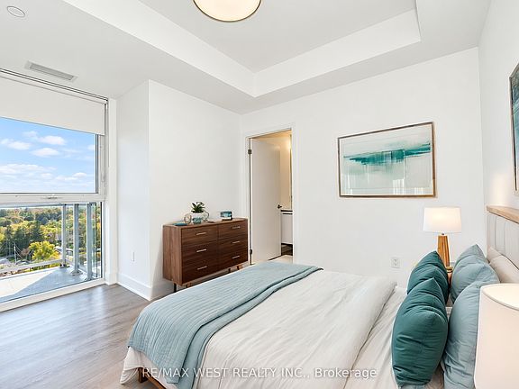 4th image of 185 Deerfield Rd #1103