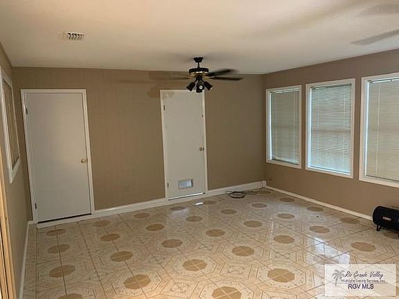 5th image of 423 Fairwind Dr