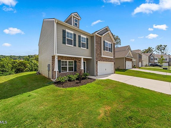 2nd image of 848 Alcester Ln