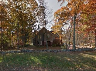 28 Vincent Rd, Mendon, MA 01756