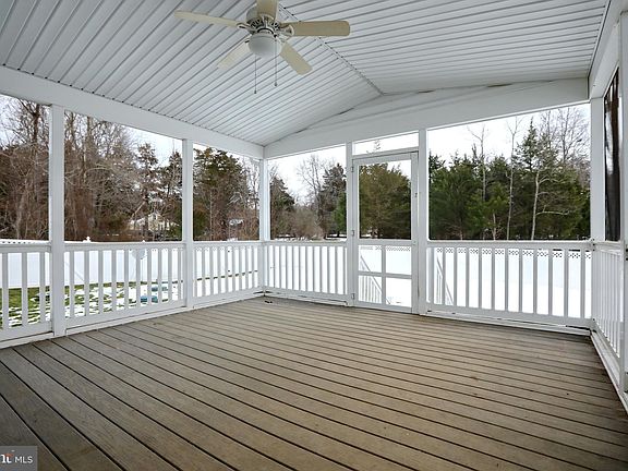 5th image of 7580 Knotting Hill Ln