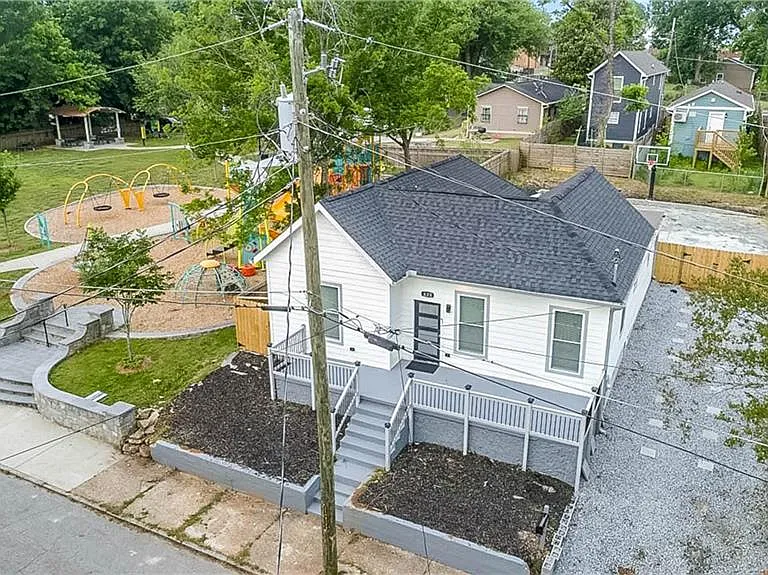 620 Echo St NW — Photo 40