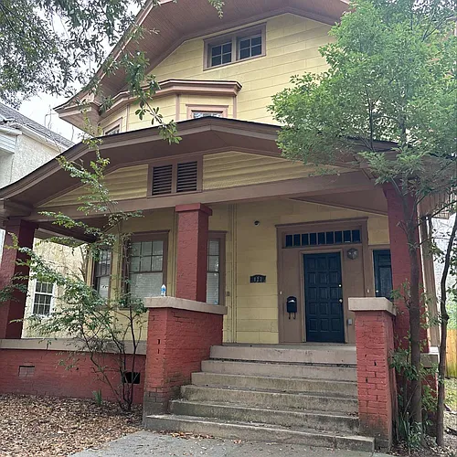 823 E Henry St #B Photo 1