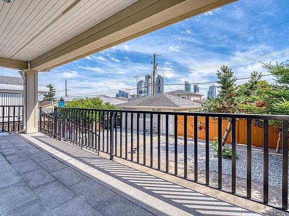 3rd image of 4330 William St