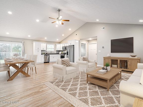 5th image of 158 Captiva Ct