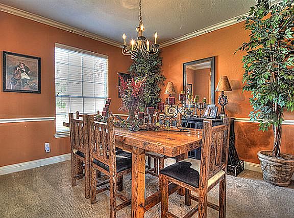 4th image of 1210 Amistad Dr