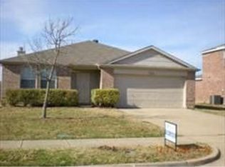 1921 Berkeley Dr, Glenn Heights, TX 75154