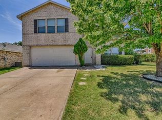 926 White Dove Dr, Arlington, TX 76017