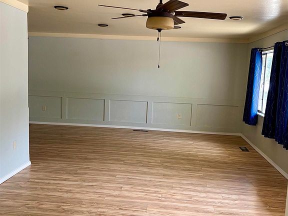 3rd image of 805 Mount Taylor Ave
