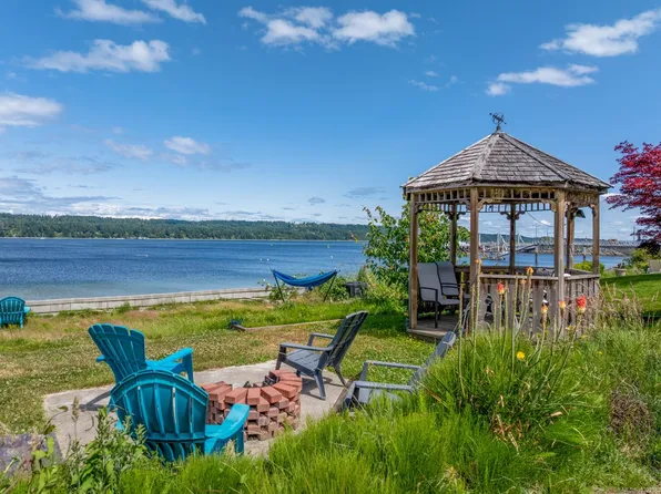 6800 Buckley Bay Frontage Rd, Comox Valley, BC V0R 1W0