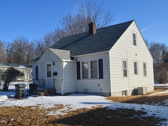 2nd image of 414 Minnesota Ave E