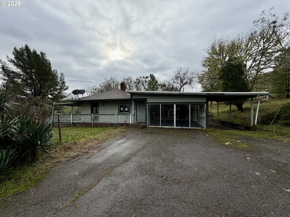 188 Robin St, Roseburg, OR 97470