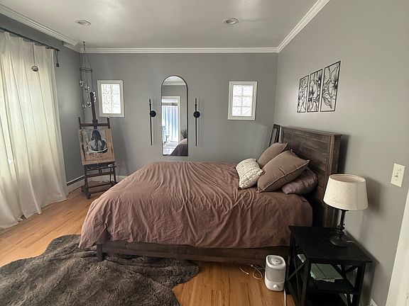 2nd image of 736 N Ogden St #102