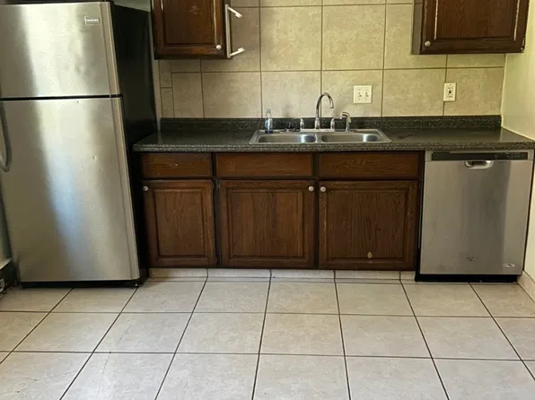 440 Mathews Rd APT 4, Youngstown, OH 44512