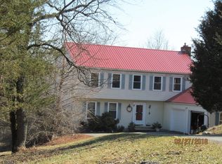 1 Cherry Tree Ln, Blairstown, NJ 07825
