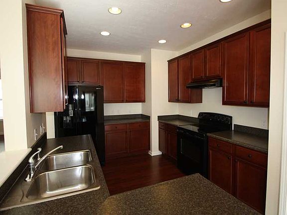 5th image of 9540 Oakley Dr