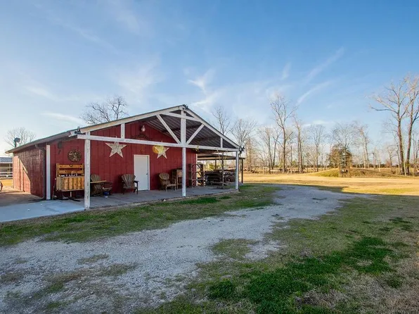 2827 Louis Rd, Crosby, TX 77532