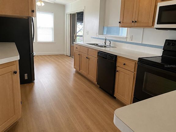 2nd image of 37643 LANDIS AVENUE