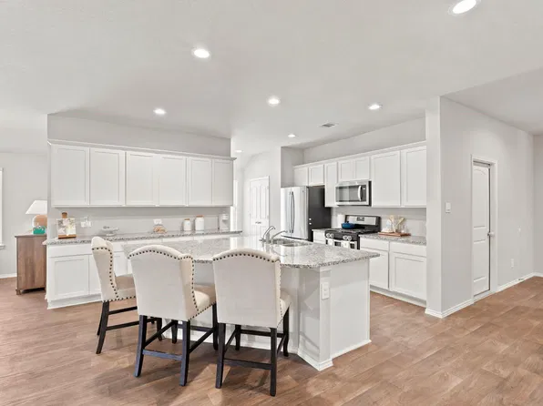 9917 Tammy Ln, Magnolia, TX 77354