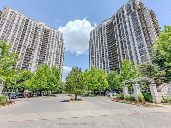 700 Humberwood Blvd #128, Toronto, ON M9W 7J4