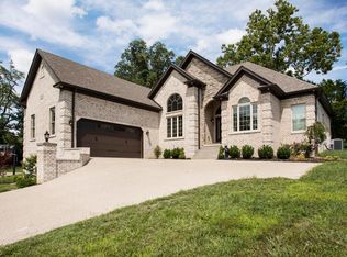 4401 Blue Wisteria Ct, Louisville, KY 40299