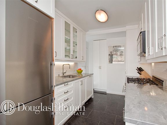 3rd image of 230 W End Ave APT 16D