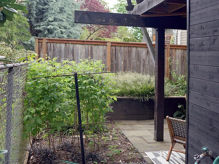 2847 NW Savier St #B — Photo 79