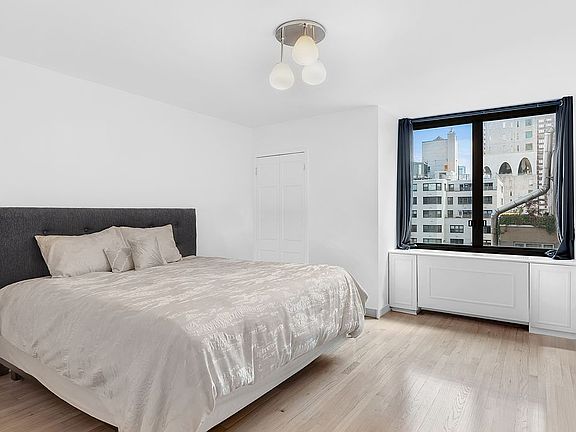 3rd image of 115 E 87th St APT 9E