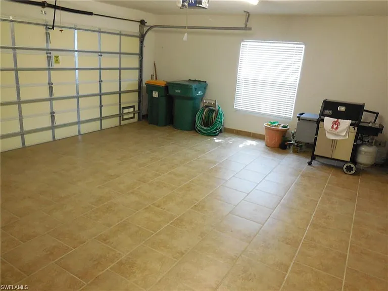 8539 Alessandria Ct — Photo 16