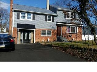 379 Kalmia St, Warminster, PA