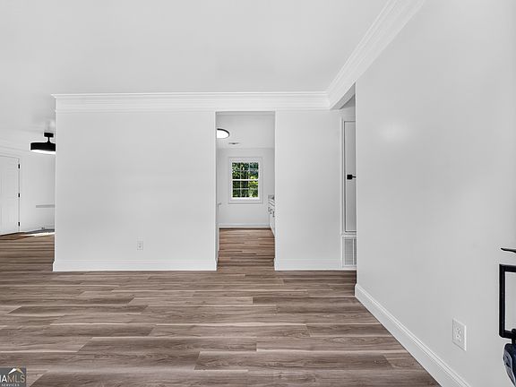 3rd image of 4398 Old Lake Dr