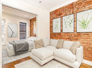 610 E 9th St APT 1R, New York, NY 10009