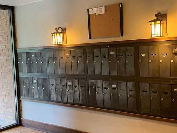 4th image of 5810 Oakwood Dr Unit 3K