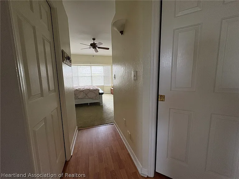 2843 Meadowood Ln — Photo 24