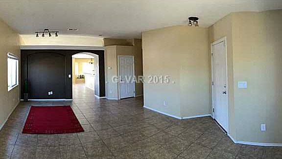 3rd image of 10226 Cainito St